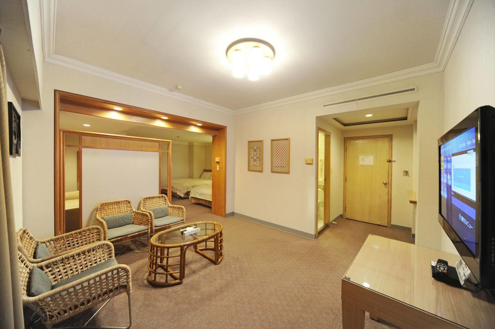 Astar Hotel Hualien Eksteriør billede
